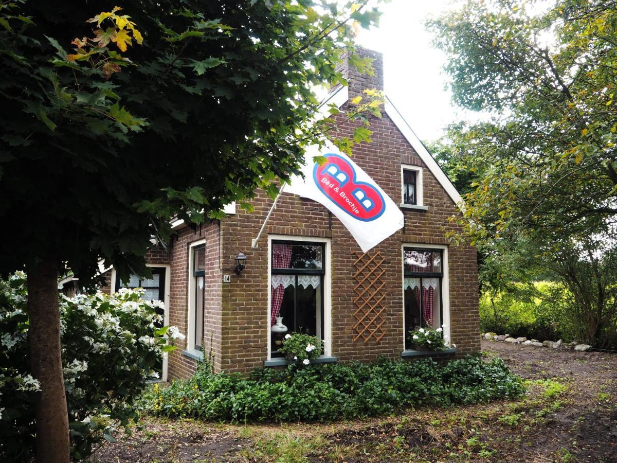 'Us Waldhuske' Villa Burgum Exterior photo